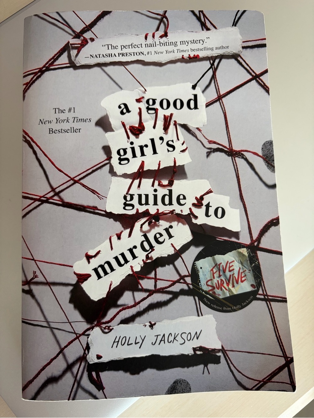 A Good Girl's Guide to Murder - Paperback